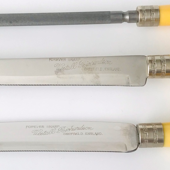 Vintage Westall Richardson Butterscotch Yellow Bakelite Carving - 3 PC Set - Picture 2 of 8